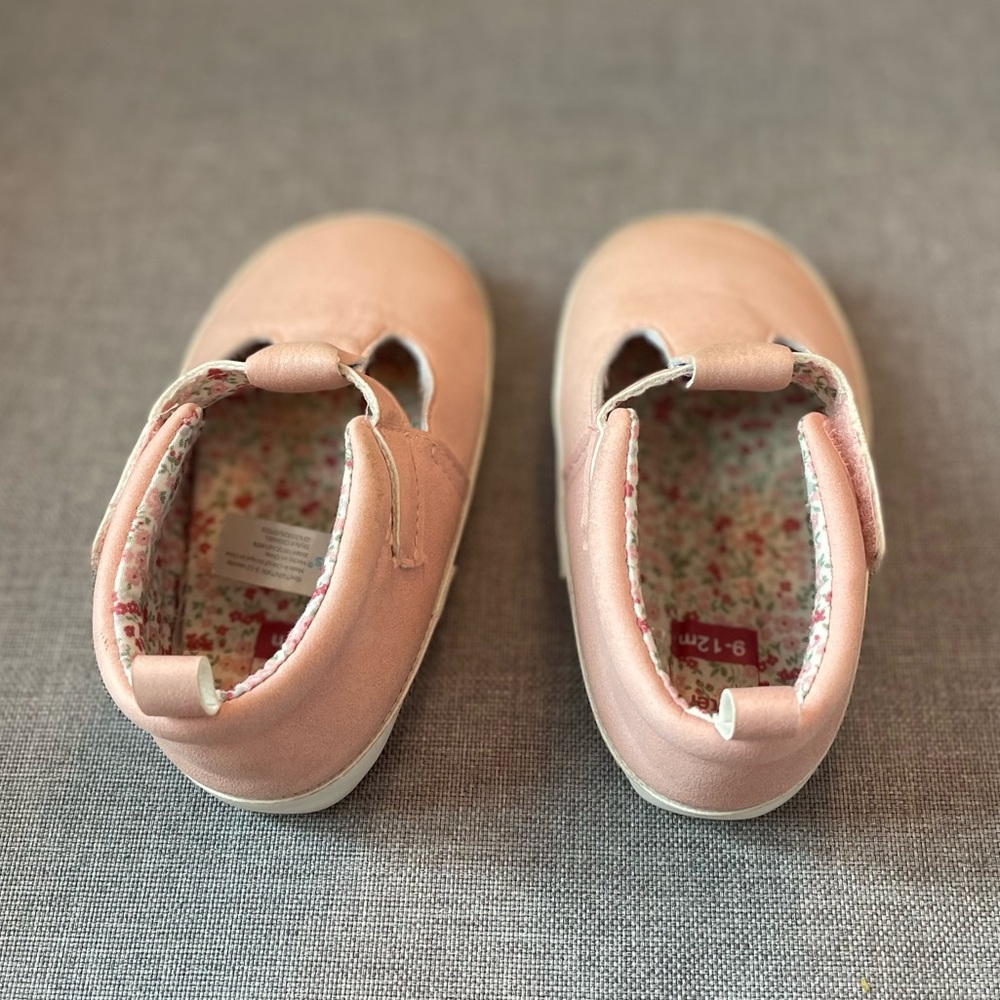 Carter’s Pink Shoes- Size 9-12 Months - Picture 2 of 4